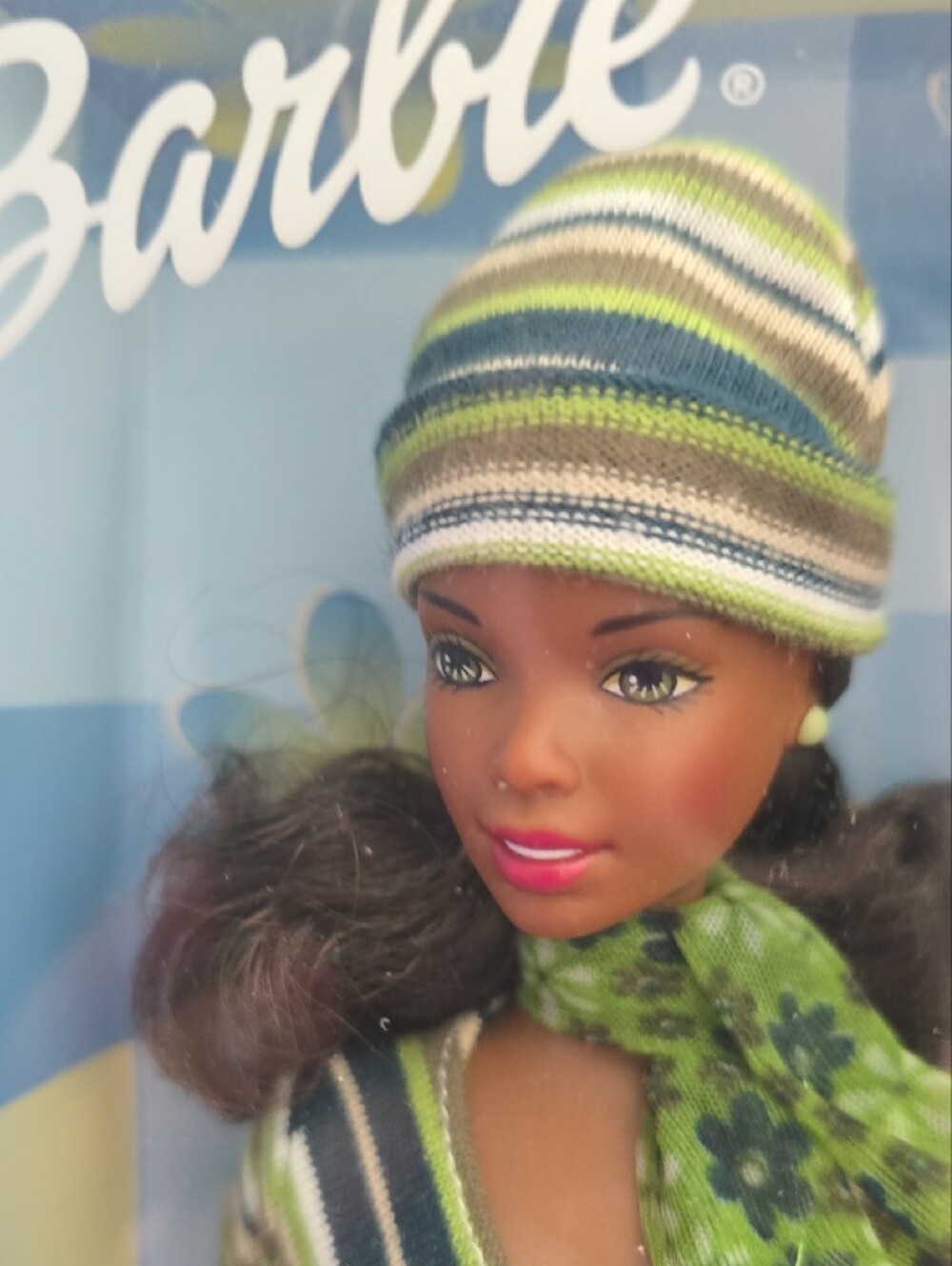 Barbie Corduroy Cool Doll with Green Striped Outfit - Picture 4 of 8